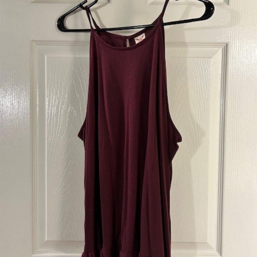 Womens XL Maroon Sleeveless Ruffle Bottom Peephole Blouse